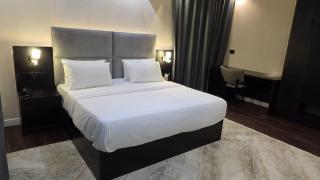 Regal Hotel - 8