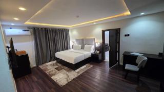 Regal Hotel - 1
