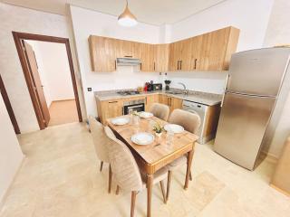 New Apartment in Guéliz, Pool, Balcony & Parking - 6
