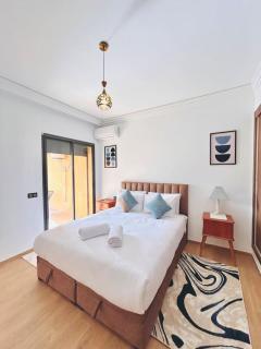 New Apartment in Guéliz, Pool, Balcony & Parking - 2