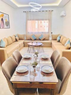 New Apartment in Guéliz, Pool, Balcony & Parking - 3