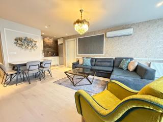 new luxury comfortable apartment - 3