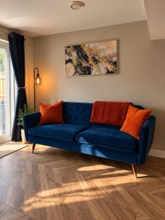 Spacious 3 Bed, Sleeps 6, Parking, Contractors - 8