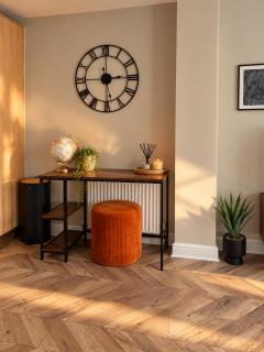 Spacious 3 Bed, Sleeps 6, Parking, Contractors - 4