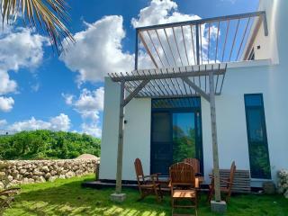 Your getaway in nature! Private garden & pool view - 7
