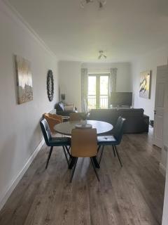 2 Bed Gated Apartment Westport 15 The Anchorage The Quay F28 V342 - 3