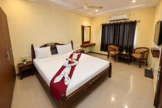LNV Hotels & Banquets Near Ameerpet Metro Station - 2