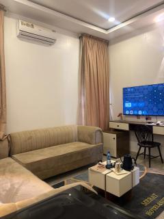 Merat Hotel And Suites - 9