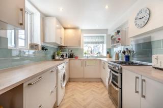 4 Bed in Brixham oc-a45940 - 0