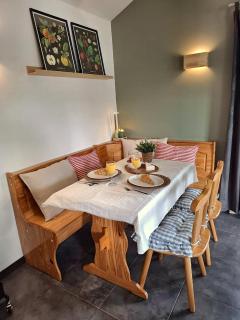 Modern Veluwe Chalet - Private Garden - with Airco - Recreational only - 50 mins from amsterdam by car - 5