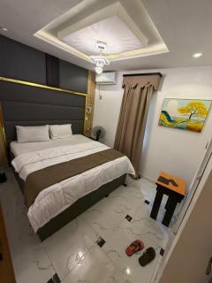 Hangova Hotel & Lounge - 0