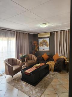 MashD Stay ,Cozy Home Away From Home - Polokwane - 4