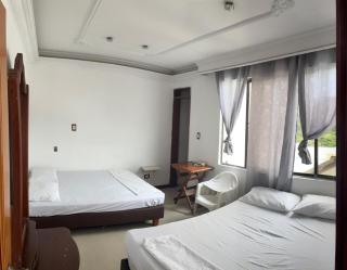 La Clave Hostel - 8