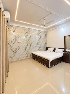 Jain's Home Stay - 1
