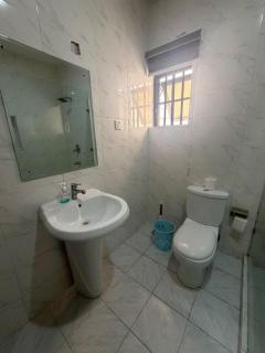 Max Arlo - Chic 1-Bedroom Apartment in Lekki - 8