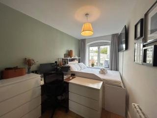 Stylish 2BDR Apt with Free parking in Dublin 8 - 7