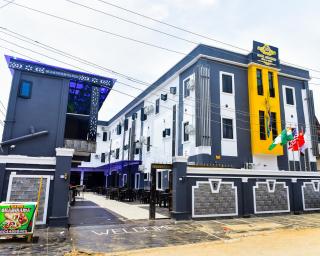 Royal Signature Hotel And Suites - 2