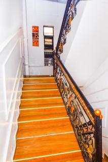 Royal Signature Hotel And Suites - 1