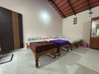 Doddagadde Stays - Lake view cottage - 2