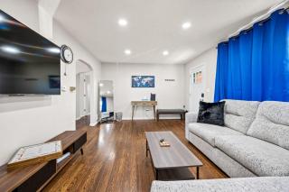 6 Min to Ark, Free Covered Parking, Deck and Grill - Williamstown - 2