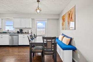6 Min to Ark, Free Covered Parking, Deck and Grill - Williamstown - 1
