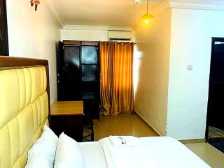 Century 24 Hotel & Suites - 1