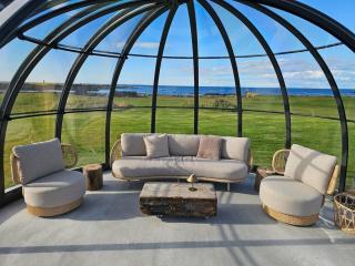 Ocean Front Apartment - Glass Dome for Northern Lights - 7