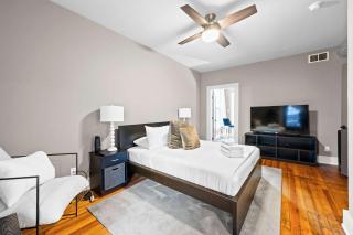1BR - Walk to Convention Center & Stadiums - 8