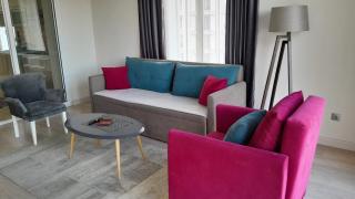 28th floor Apartment with unique view - 9