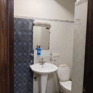 Luxury 2-Bedroom Apartment E11-2 Islamabad - 7