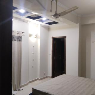 Luxury 2-Bedroom Apartment E11-2 Islamabad - 6