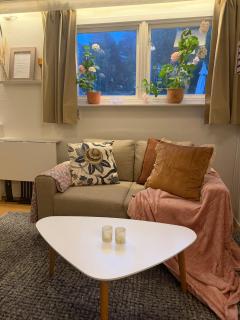 Detached apartment in villa on corner lot - 6