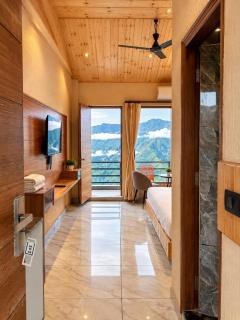 Living On The Edge A Luxury Property Near JW Marriot Mussoorie - 2