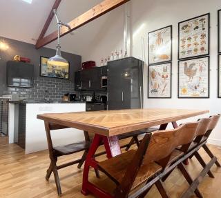 Stylish~Tasteful~2Bed~2Bath~Central~Townhouse - 6