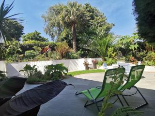 Falmouth Oasis with sub-tropical garden & parking - 9