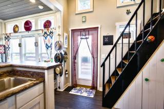 The Bluebonnet Bungalow with Resort Access - 3