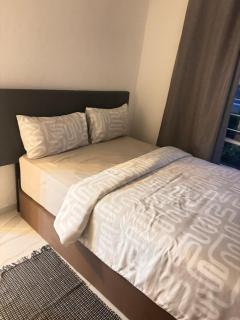 Quiet, Laid back and Mature Apartment - 6