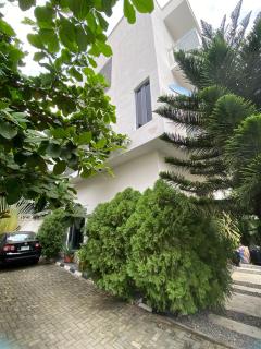 Stylish 2bedroom home in Ikeja - 2