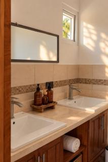 Family apartment by the canal, 2 pools - 3