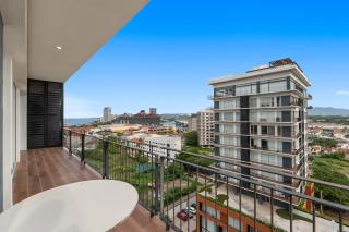 Zoho Skies 3BR Rooftop Pool Parking - 2