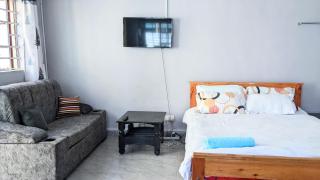 Nubian Palm Staycation Studio - 1