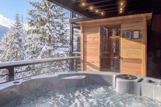 Ski-In/Out Home w/ Hot Tub & Sauna, Near Seattle - 4