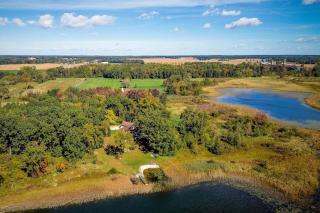 Family Friendly! Private Lake w/ Room to Roam - 2