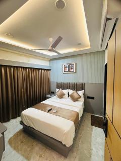 Hotel sun town - 1