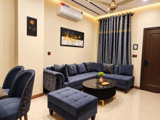Standard 1BHK with UPS, across Giga Mall, Pool included - 7