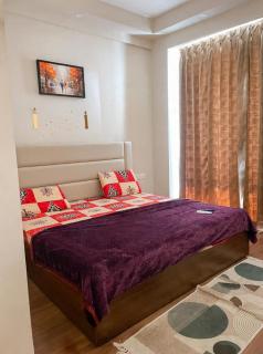 Premium Studio Stay in Omaxe ITC - 9