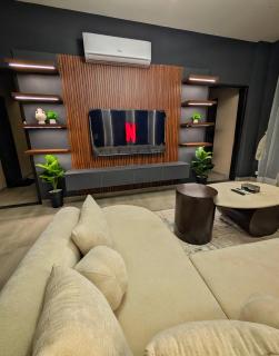 Skypark One Gulberg Greens Islamabad - Two Bedroom Apartment by Alvis Suite - Free Parking - 4