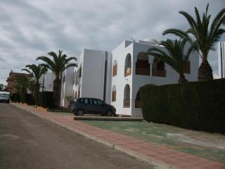 Apartamento 2 todo equipado, piscina, vistas al mar, Tv Francia y Alemania y wiffi gratis - 9