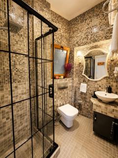 Nu 5 Historic Galata Home, Authentic Character - 7