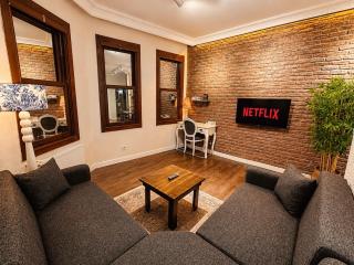 Nu 5 Historic Galata Home, Authentic Character - 1